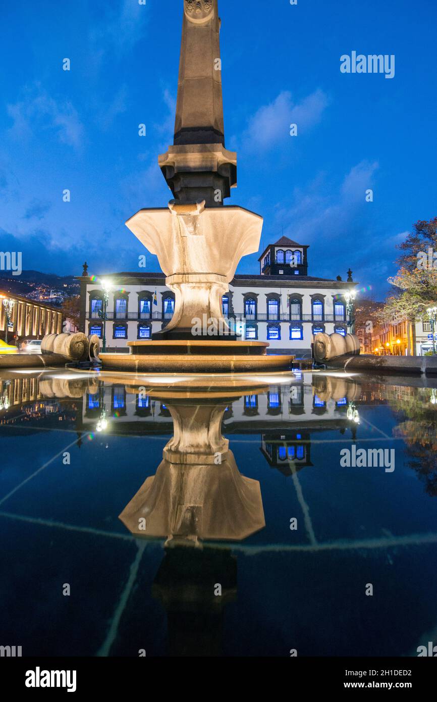 Die Parca da Municipio im Stadtzentrum von Funchal auf der Insel Madeira in Portugal. Portugal, Madeira, April 2018 Stockfoto