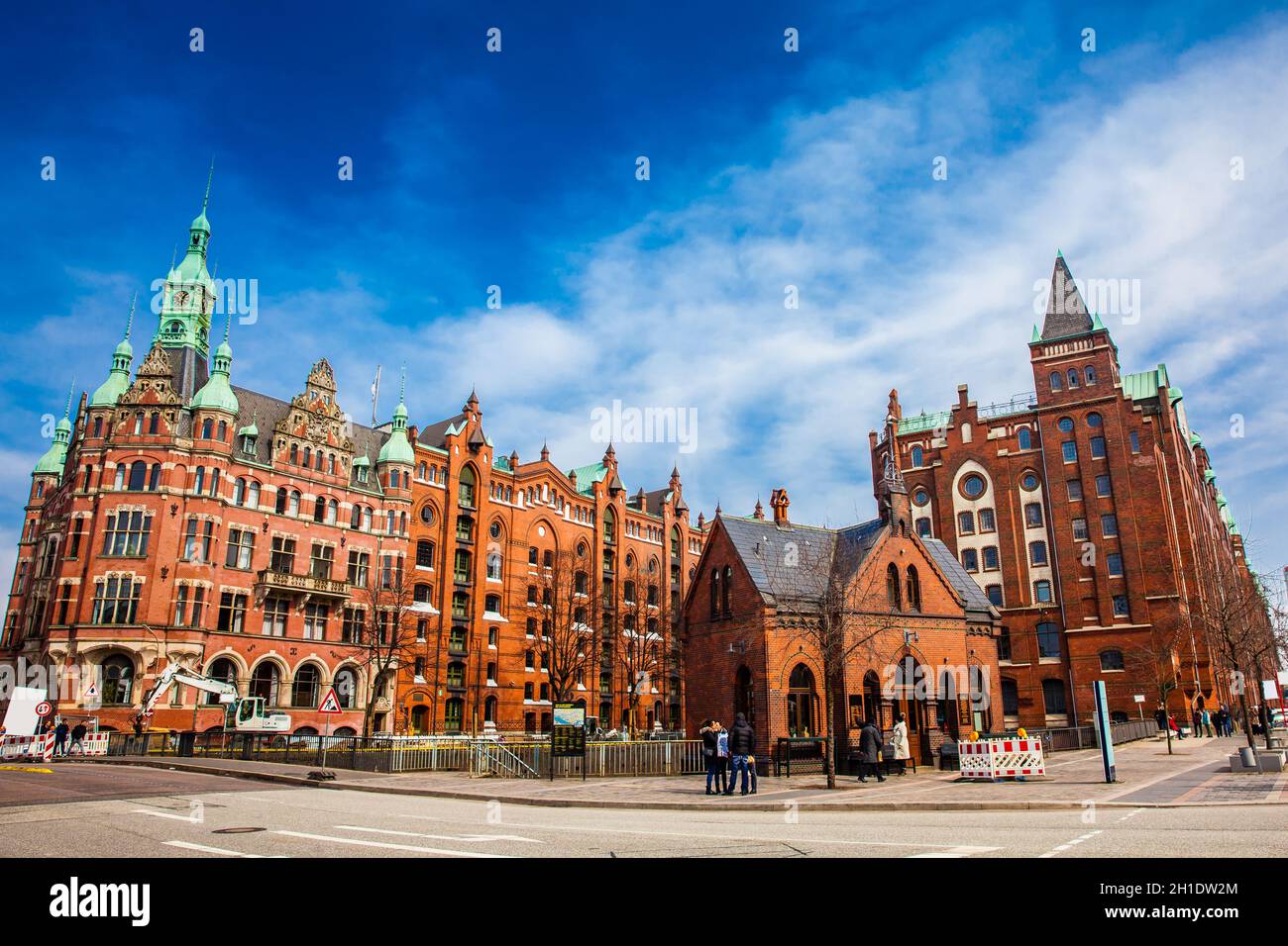 HAMBURG, DEUTSCHLAND - MÄRZ 2018: Schöne antike Gebäude in Hamburg City Stockfoto