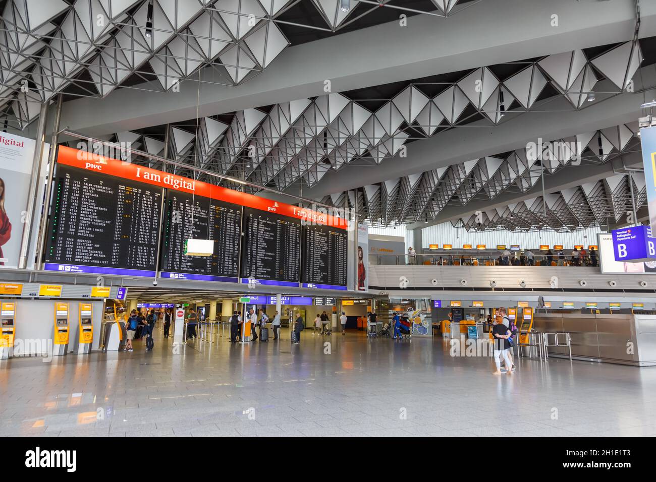 Terminal 1 Halle C Frankfurt www.alamy.de