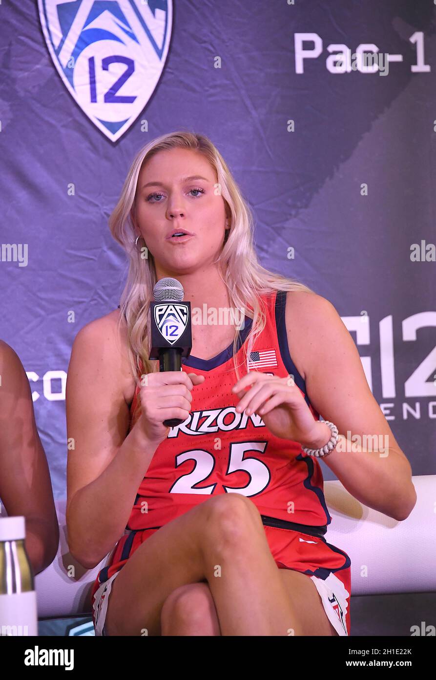 Arizona Wildcats Cate Reese beantwortet Fragen während des Pac-12 Frauen-Basketball-Medien-Tages, Dienstag, 12. Oktober 2021, in San Francisco. (Gerome Wright/i Stockfoto