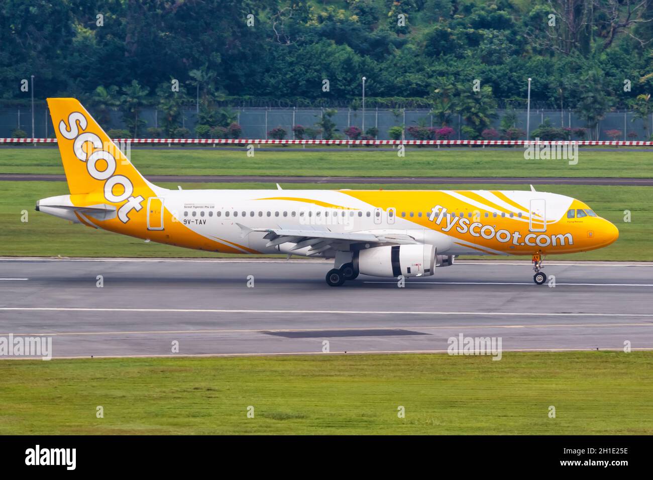 Changi, Singapur – 29. Januar 2018: Scoot Airbus A320 Flugzeug am Changi Flughafen (SIN) in Singapur. Airbus ist ein europäischer Flugzeughersteller Stockfoto