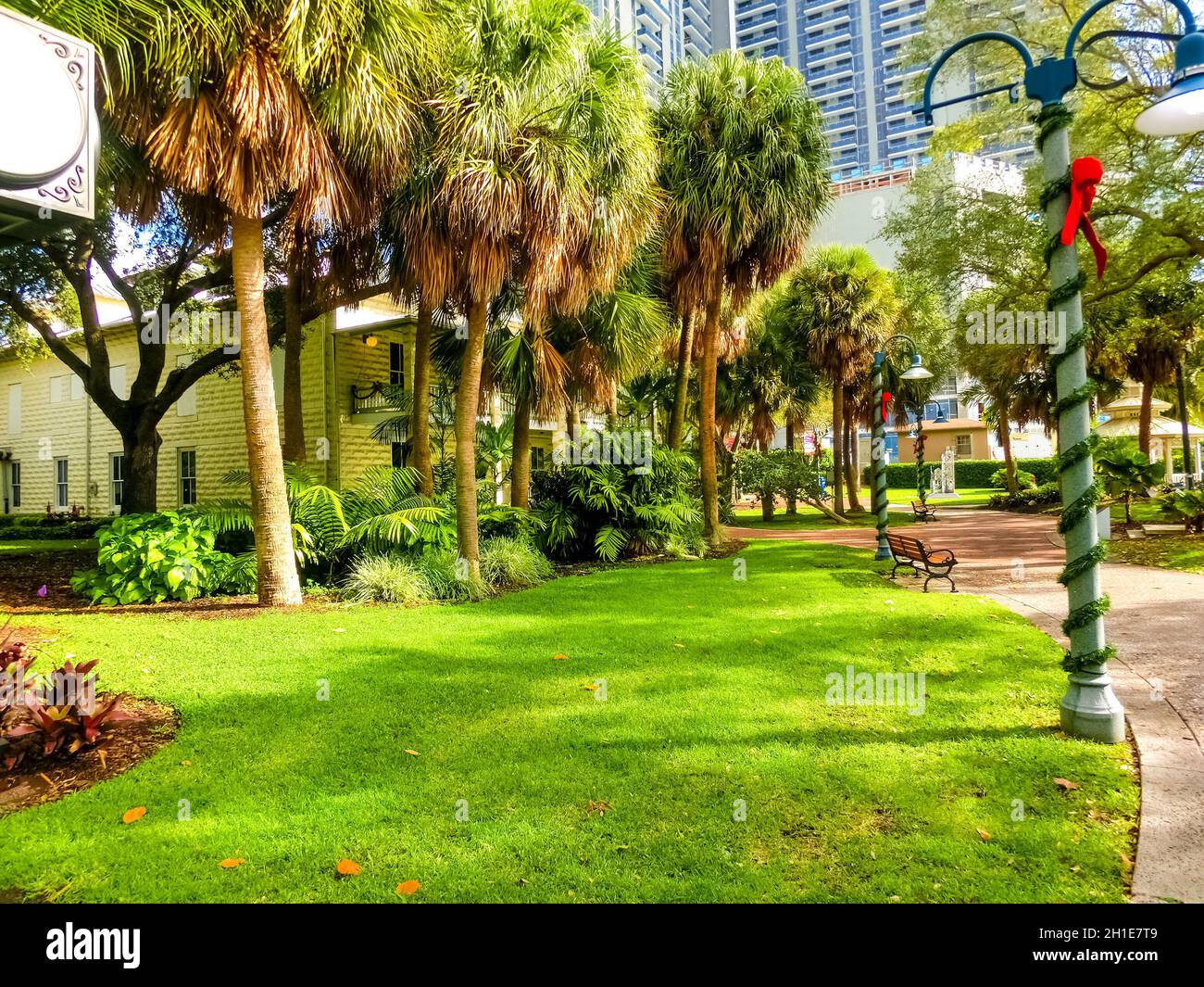 Fort Lauderdale - 11. Dezember 2019: museum und Park wie Einstellung entlang der Kanäle in Fort Lauderdale Florida. Stockfoto