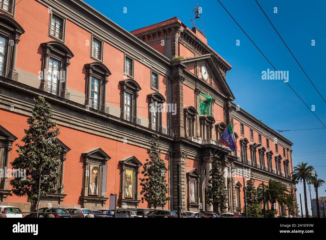 Neapel, Italien - April, 2018: Das Nationale Archäologische Museum von Neapel Stockfoto