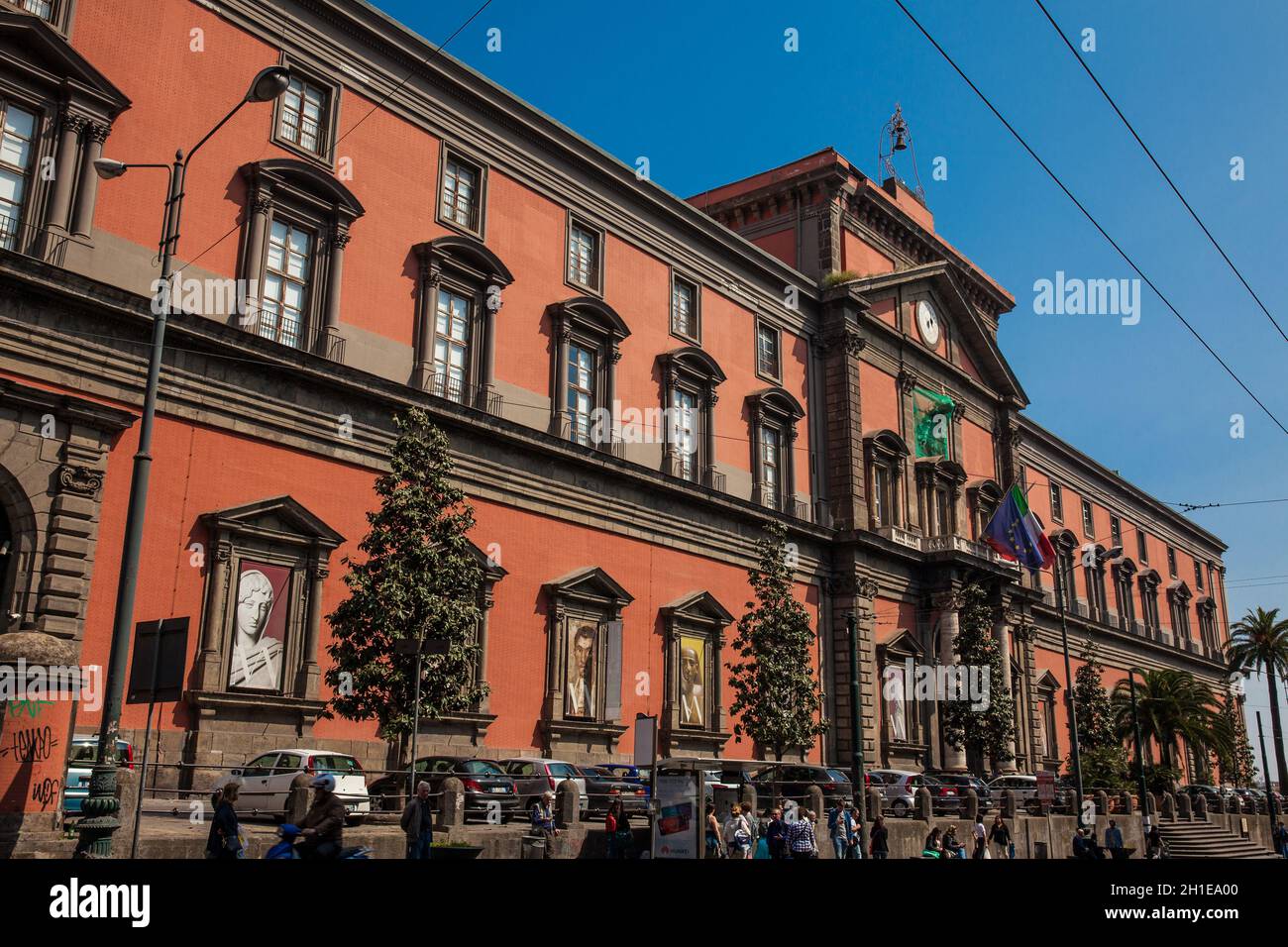Neapel, Italien - April, 2018: Das Nationale Archäologische Museum von Neapel Stockfoto