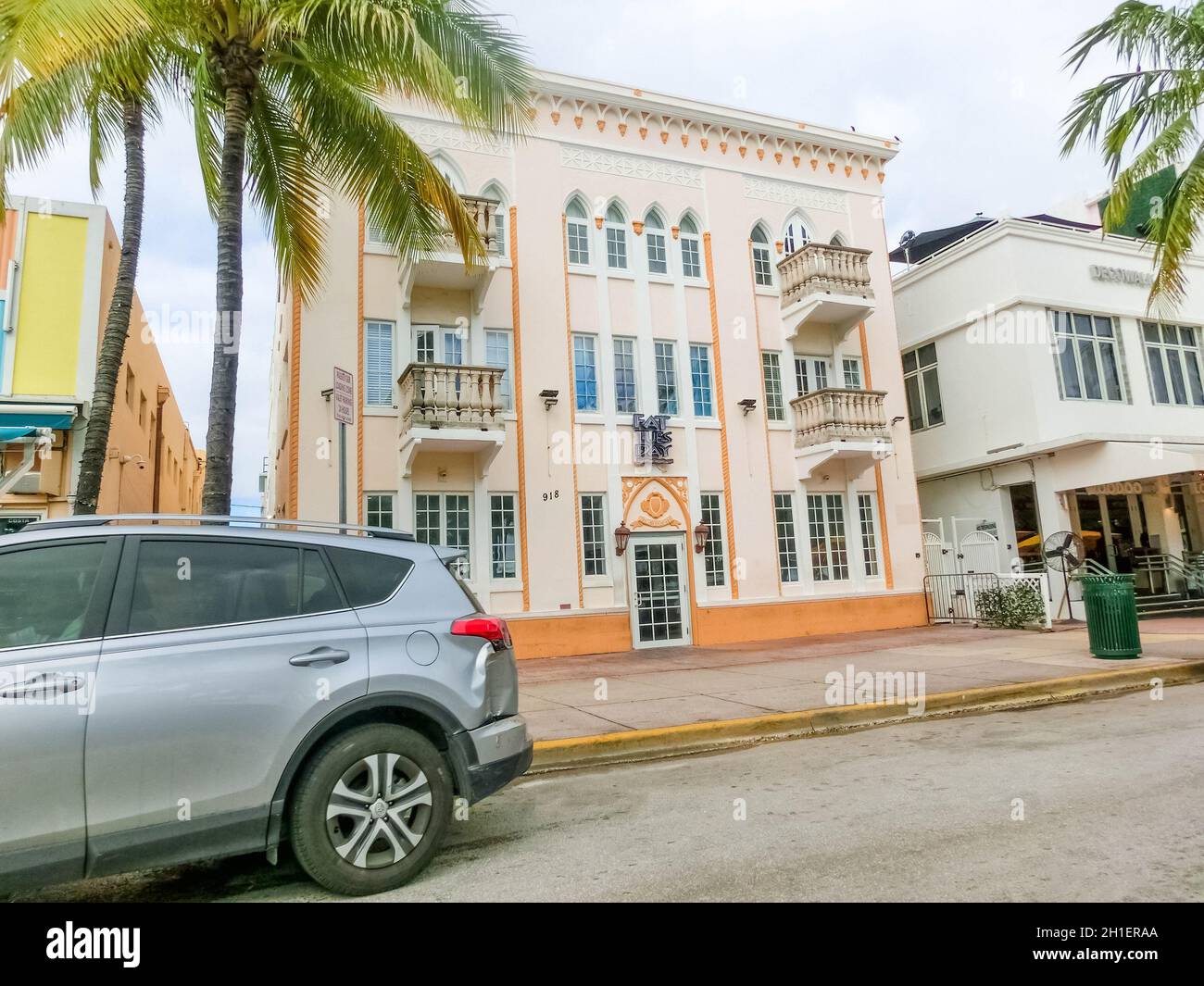Miami, Vereinigte Staaten von Amerika - 30. November 2019: Locust Apartments 1926, 918 Ocean Drive, South Beach, Miami Beach, Florida. Art déco-Architektur Stockfoto