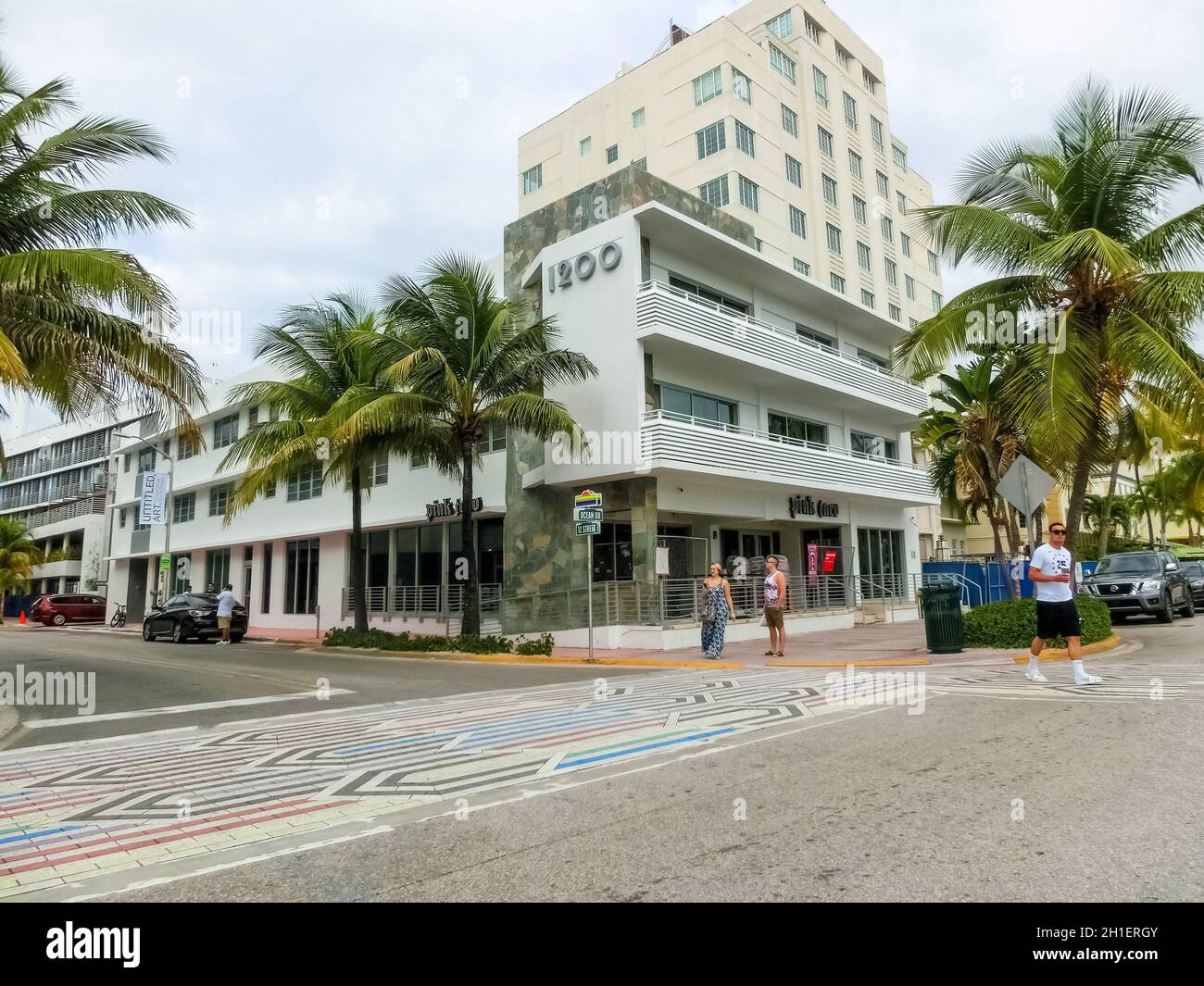 Miami, Vereinigte Staaten von Amerika - 30. November 2019: Hotel am Ocean Drive in Miami Beach, Florida. Die Art déco-Architektur in South Beach ist eine davon Stockfoto