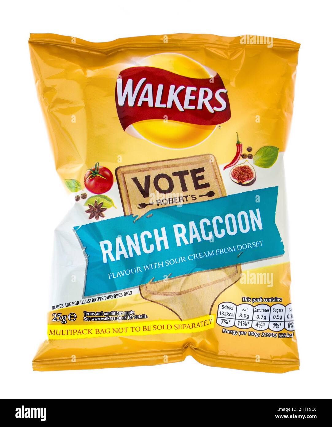 SWINDON, Großbritannien - 31. AUGUST 2014: Eine Tüte Walkers Ranch Raccoon Flavour Chips (neue 2014 Verpackung) isoliert auf weißem Hintergrund. Walkers ist ein Brite Stockfoto