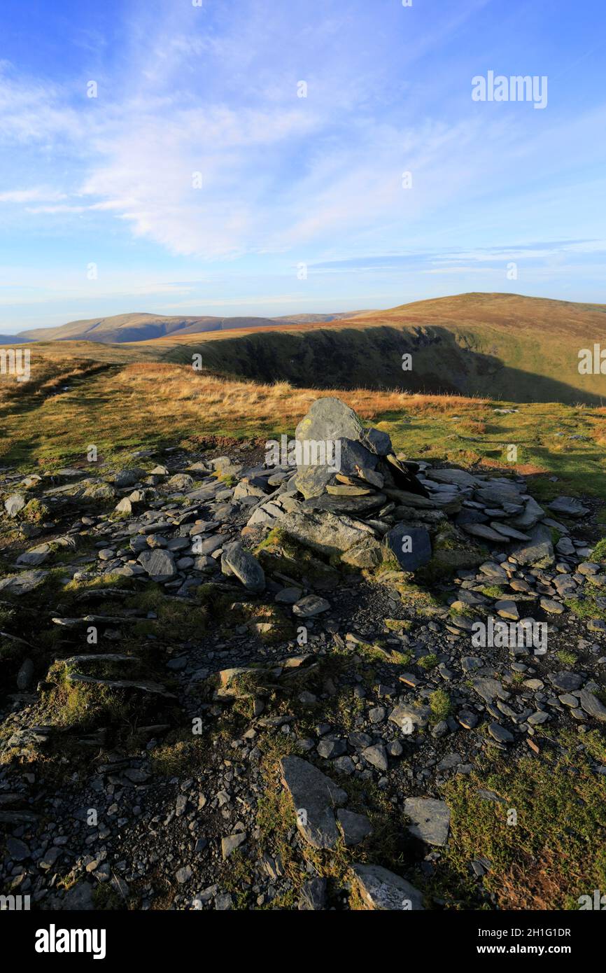 Der Gipfelsturm von Bannerdale Crags Fell, Lake District National Park, Cumbria, England Stockfoto