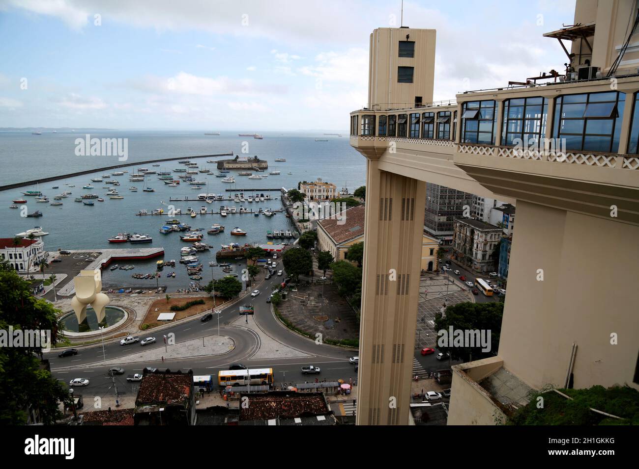 salvador, bahia / brasilien - 23. Mai 2015: Lacerda Aufzug im historischen Zentrum der Stadt Salvador. Das Gerät verbindet die obere und untere c Stockfoto