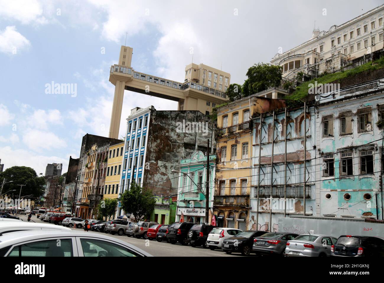 salvador, bahia / brasilien - 23. Mai 2015: Lacerda Aufzug im historischen Zentrum der Stadt Salvador. Das Gerät verbindet die obere und untere c Stockfoto