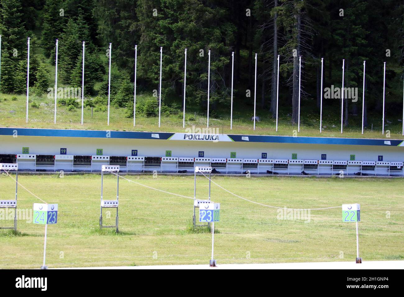 Schießstand der Biathlonanlage Pokaljuka, Austragsort der IBU Biathlon-Weltmeisterschaft Pokljuka/SLO 2021 Stockfoto