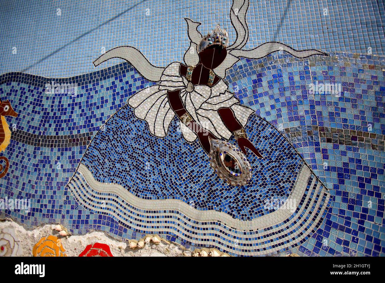 salvador, bahia / brasilien - 17. januar 2018: Mosaik der orixa Yemanja sind in der Fischerkolonie des Rio Vermelho Nachbarschaft in der Stadt o gesehen Stockfoto