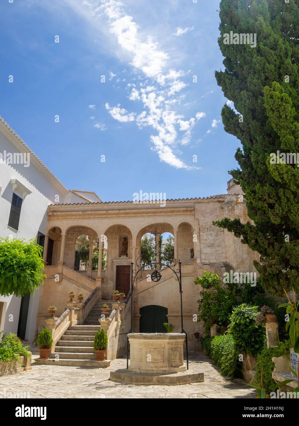 Pfarrei des Innenhofs der Kathedrale von Ciutadella de Menorca Stockfoto