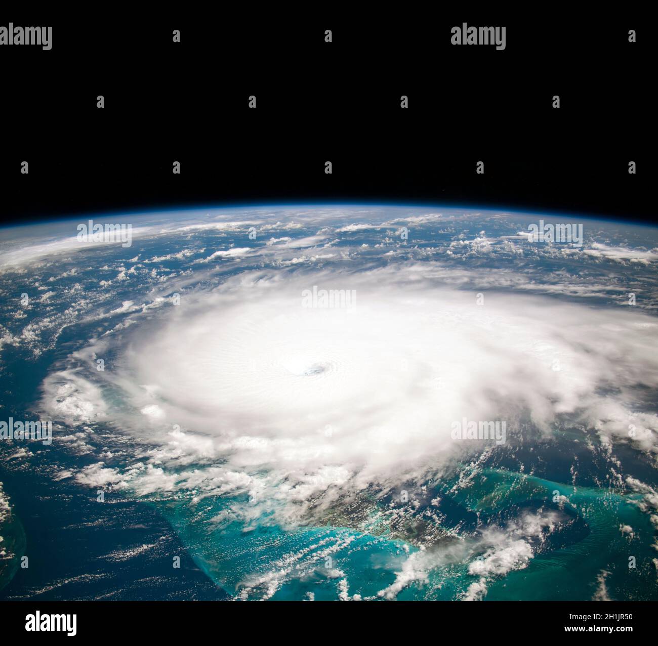 Die Erde von der Internationalen Raumstation aus gesehen: Hurrikan Dorian, 1. September 2019. Eine einzigartige optimierte und verbesserte Version eines NASA-Bildes / Credit NASA. Stockfoto