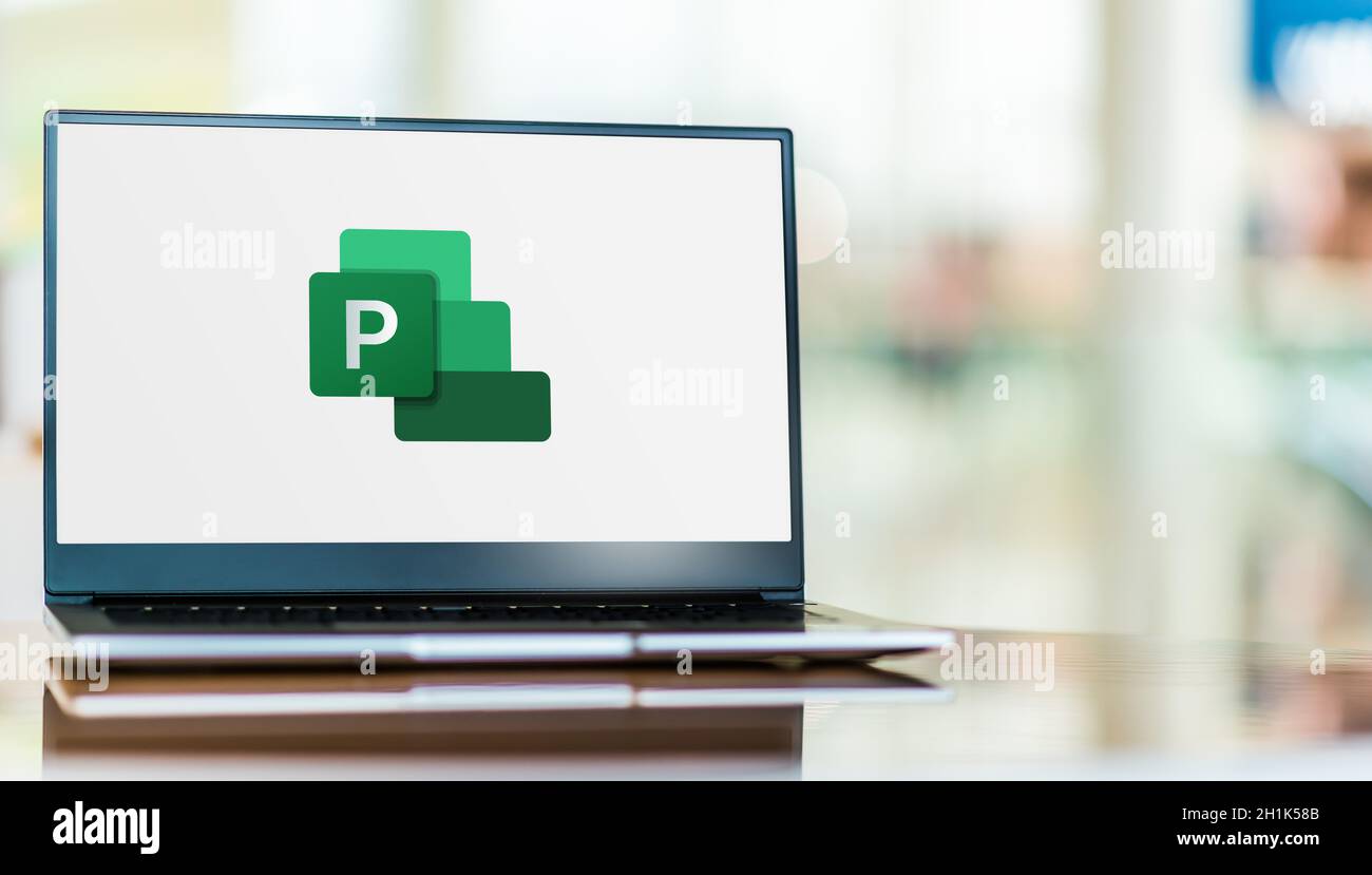 POZNAN, POL - SEP 23, 2020: Laptop-Computer mit Logo von Microsoft Project, einem Projekt-Management-Software-Produkt, entwickelt und verkauft von Microso Stockfoto