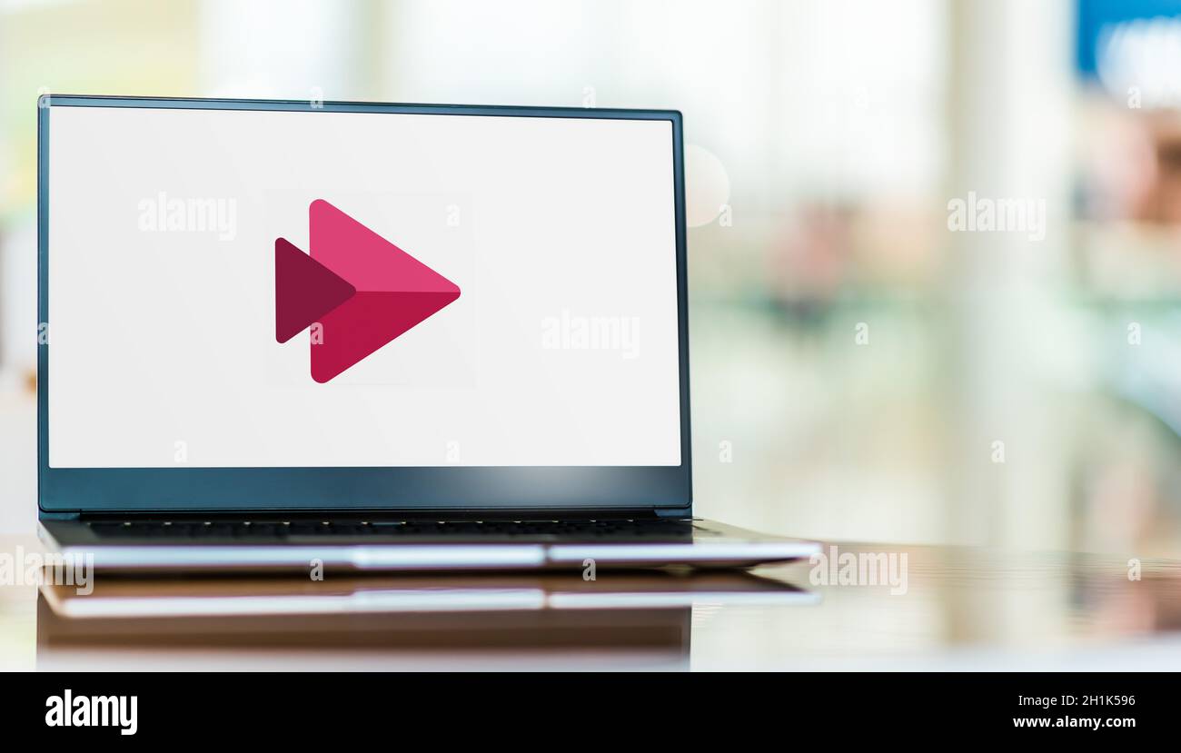 POZNAN, POL - SEP 23, 2020: Laptop-Computer mit Logo von Microsoft Stream, ein Unternehmen Video-Sharing-Service Stockfoto