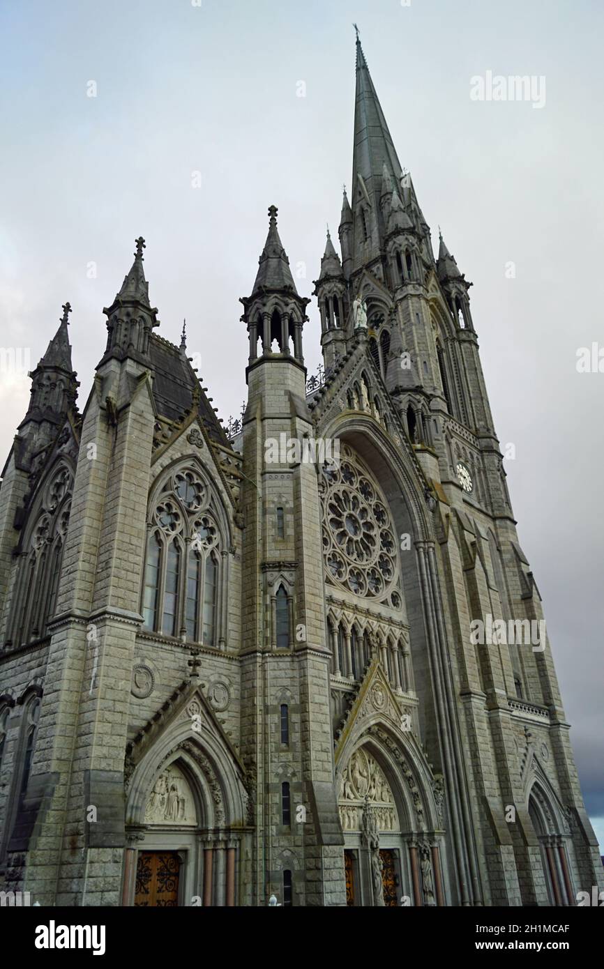 Die Kathedrale von St. Colman, in der Regel in Cobh Cathedral genannt, ist eine römisch-katholische Kathedrale in Cobh, Irland. Stockfoto