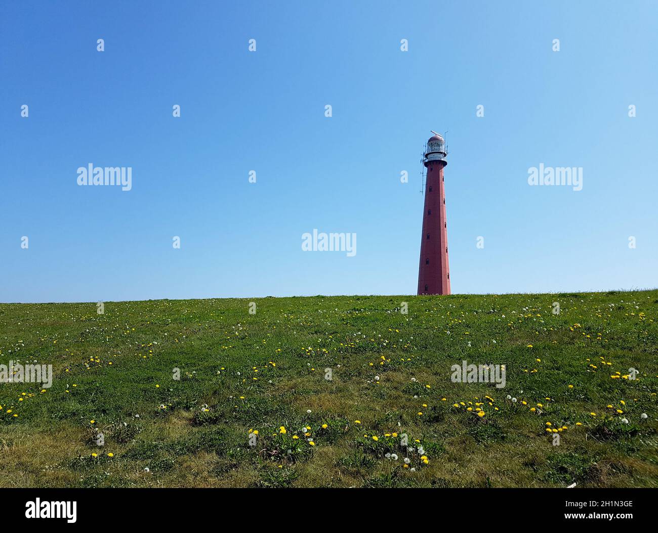 Leuchtturm Huisduinen, genannt lange Jaap, ist ein Leuchtturm im Norden von Fort Kijkduin bei Den Helder. Der Leuchtturm Huisduinen, lange Jaap genannt, ist ein Leuchtturm Stockfoto