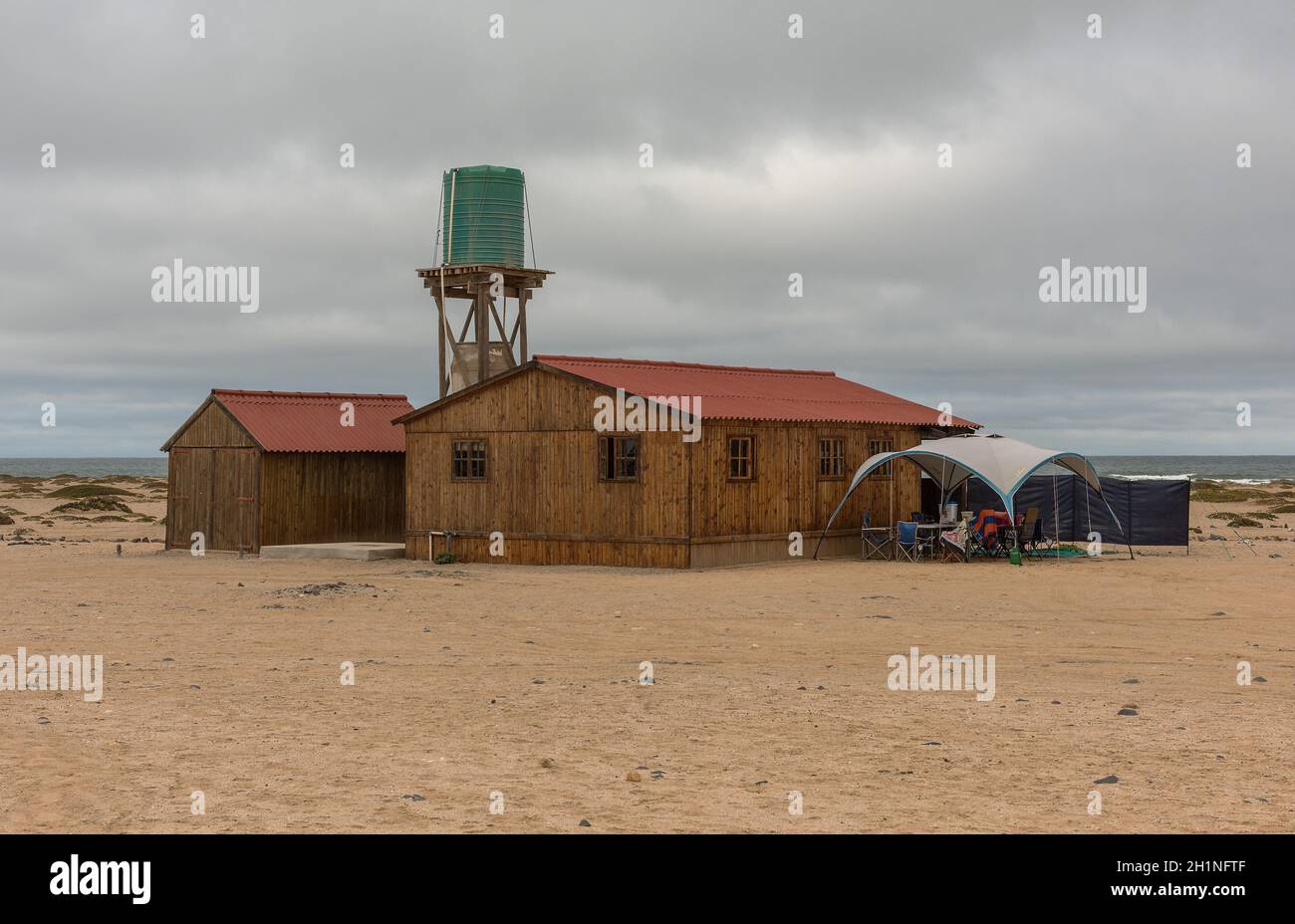Haus in der Ferienanlage Wlotzkasbaken im Norden von Swakopmund, Namibia Stockfoto