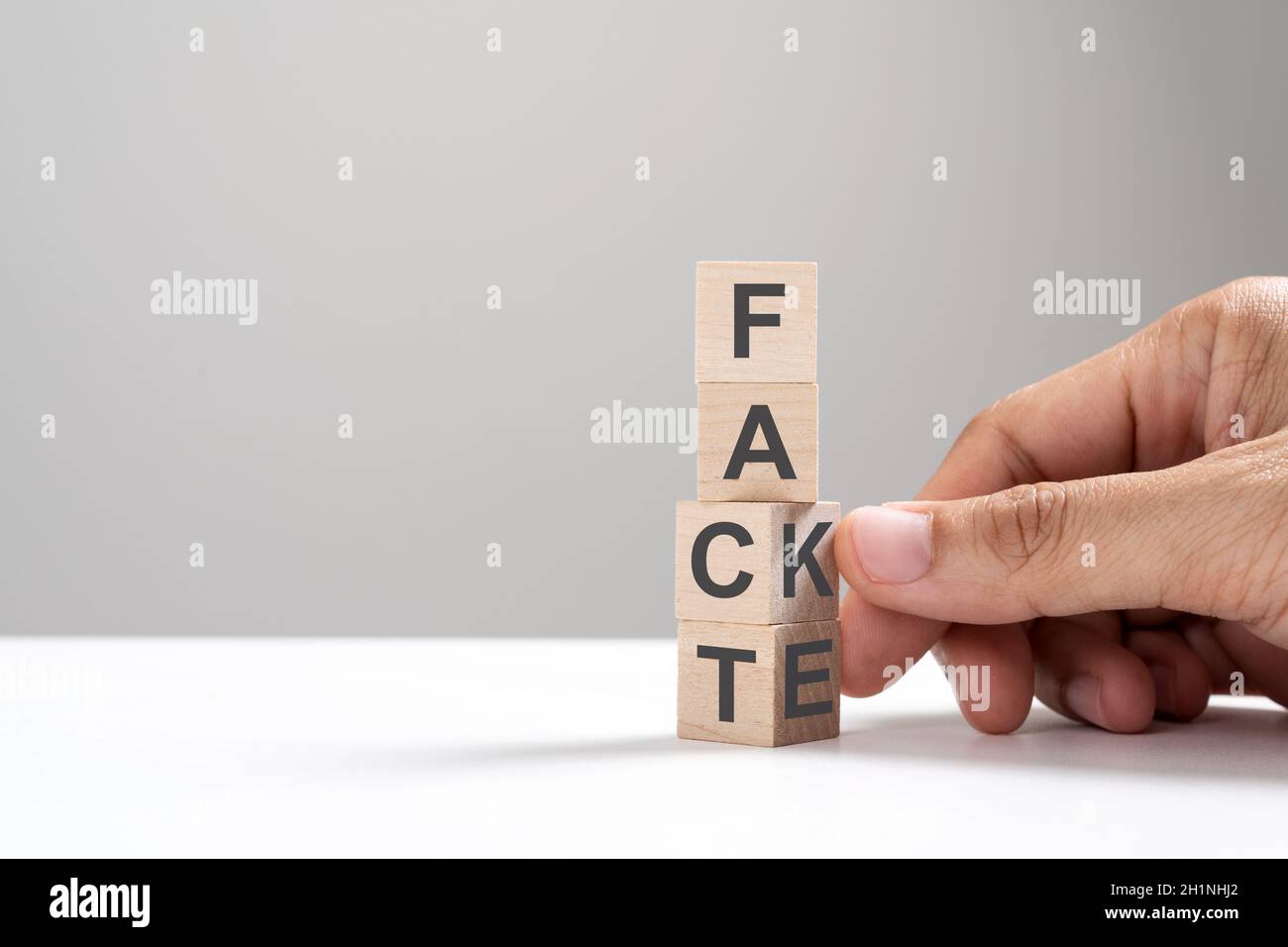 Fakt oder gefälschtes Konzept Stockfoto