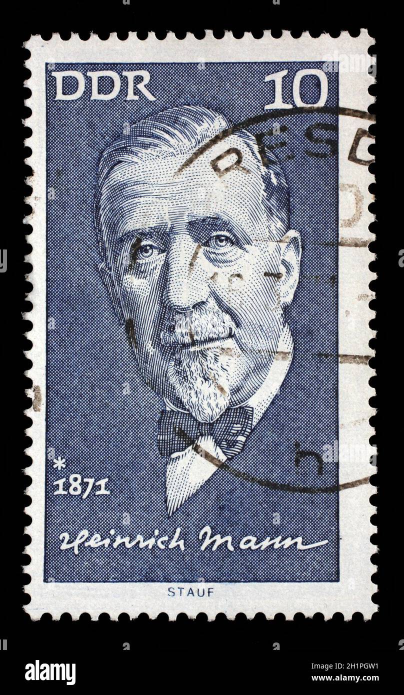 Gedruckt in DDR Stempel zeigt Heinrich Mann(1871-1950), Schriftsteller, ca. 1971 Stockfoto