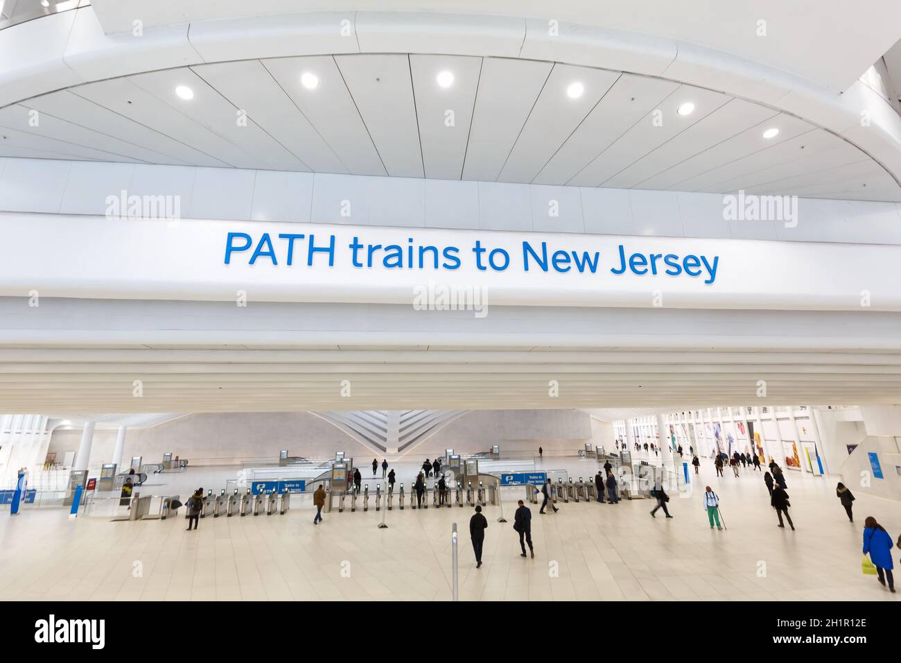 New York City, New York – 28. Februar 2020: World Trade Center PATH Station von Santiago Calatrava in New York City, New York. Stockfoto