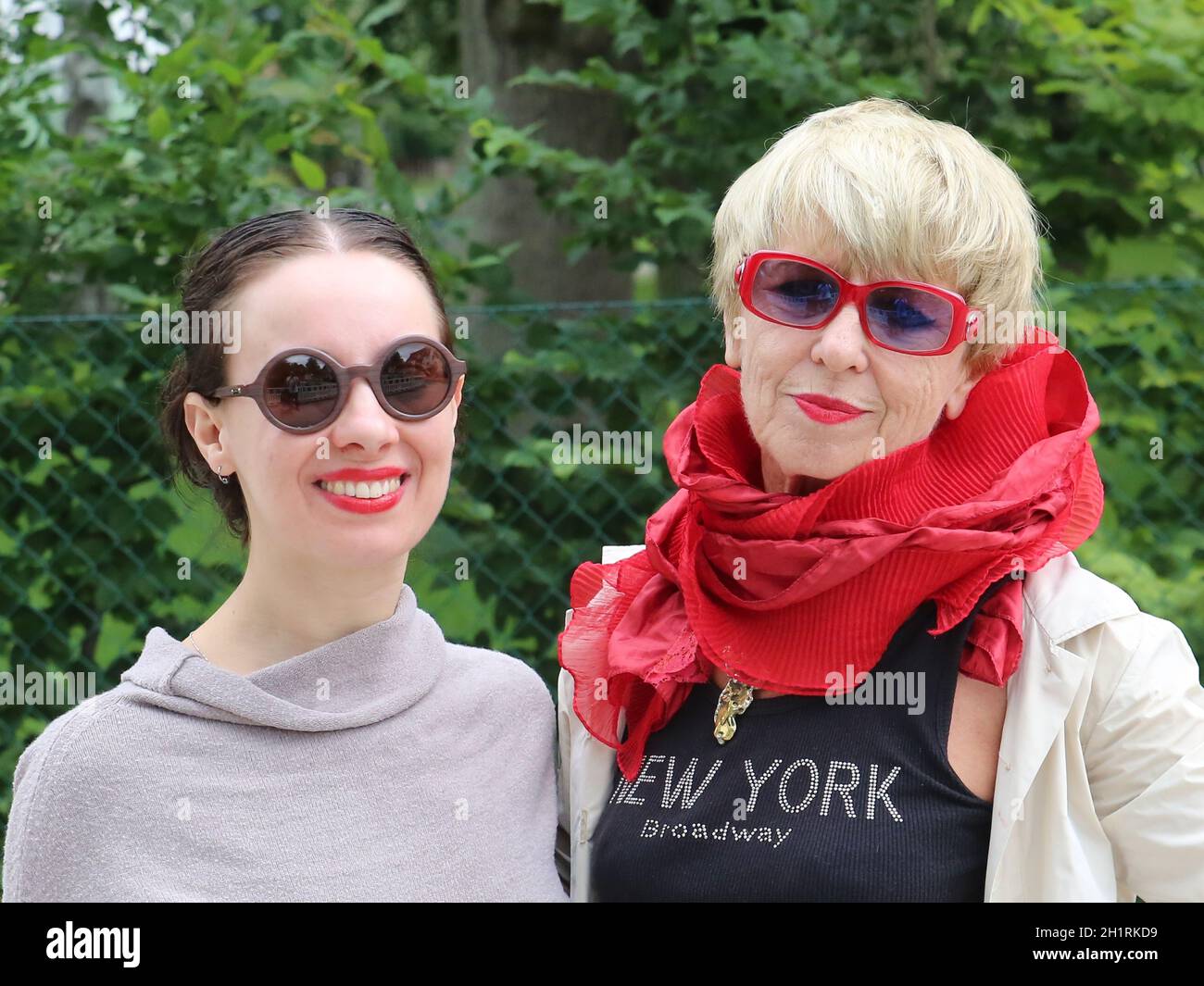 Monika Ehrhardt-Lakomy während der Einweisungsfeier der Reinhard-Lakomy-Straße in Magdeburg Stockfoto