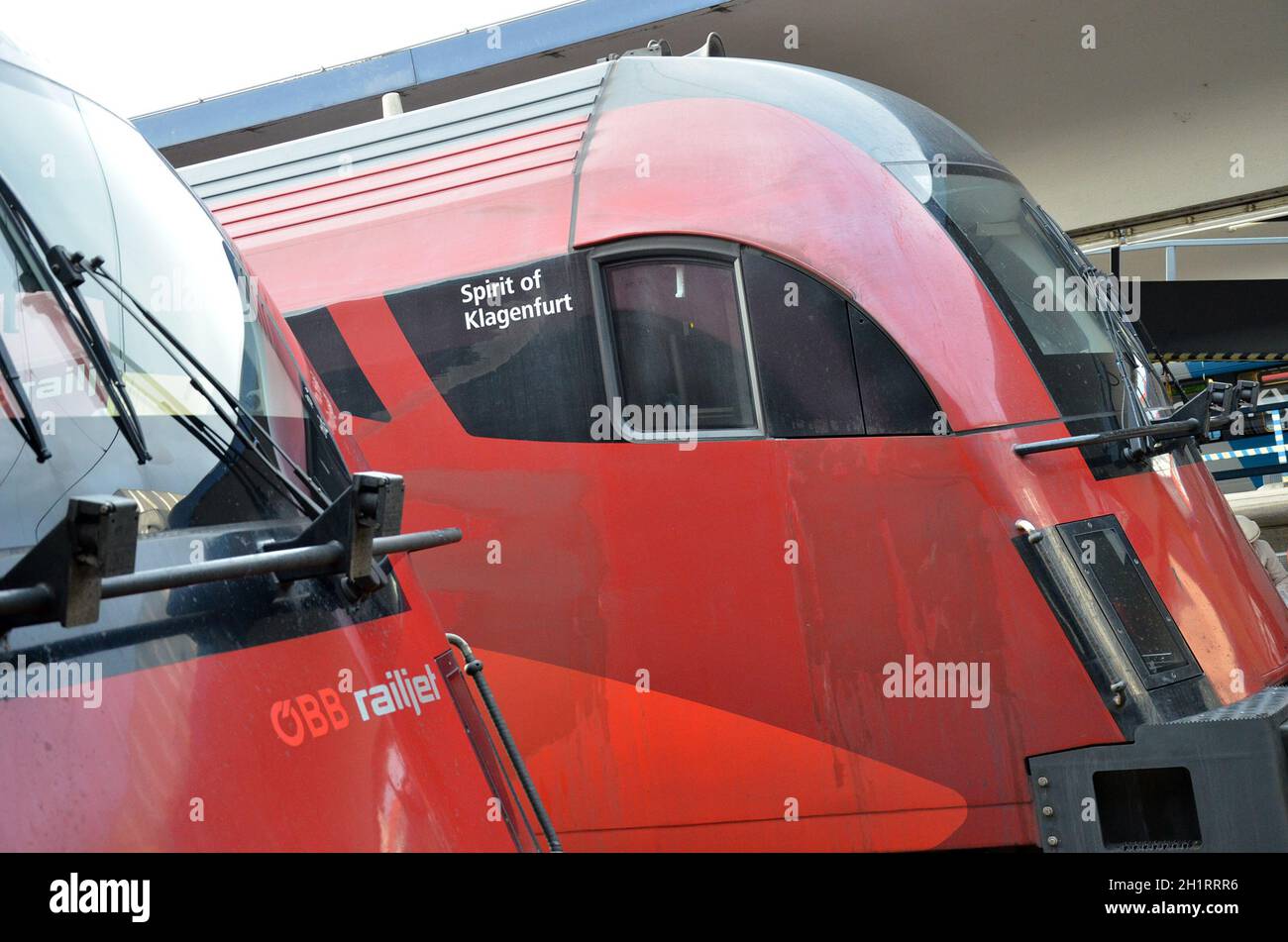 Ein Railjet im Westbahnhof in Wien, Österreich, Europa Ein Railjet im