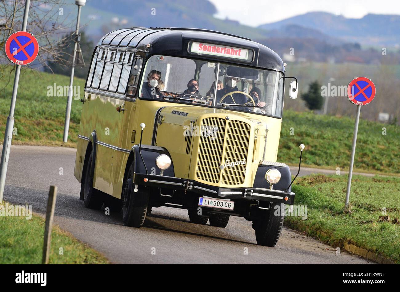 Historischer Saurer-Postbus in Steyr, Österreich, Europa - Historischer Saurer Postbus in Steyr, Österreich, Europa Stockfoto