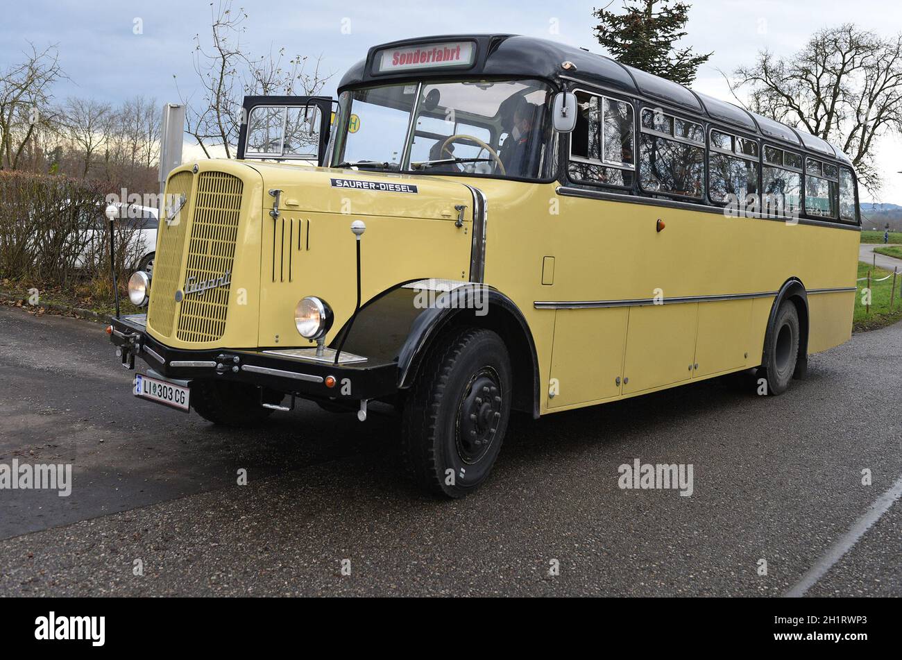 Historischer Saurer-Postbus in Steyr, Österreich, Europa - Historischer Saurer Postbus in Steyr, Österreich, Europa Stockfoto