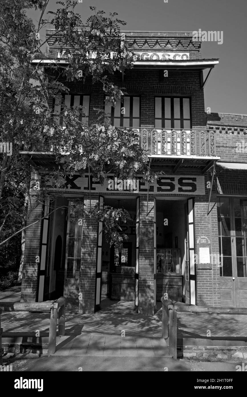 Wells Fargo Building an der Main Street, erbaut 1858, Columbia State Historic Park, Columbia, Tuolumne County, Sierra Nevada Foothills, Kalifornien, Vereint Stockfoto