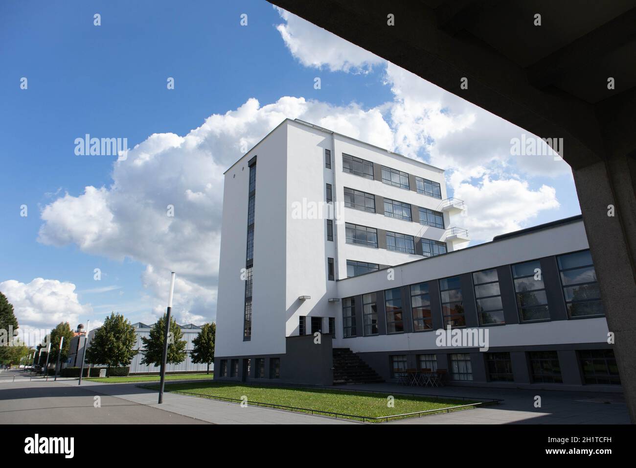 Bauhaus, erste Schule für Industriedesign. Dessau, Deutschland. Hochwertige Fotos Stockfoto