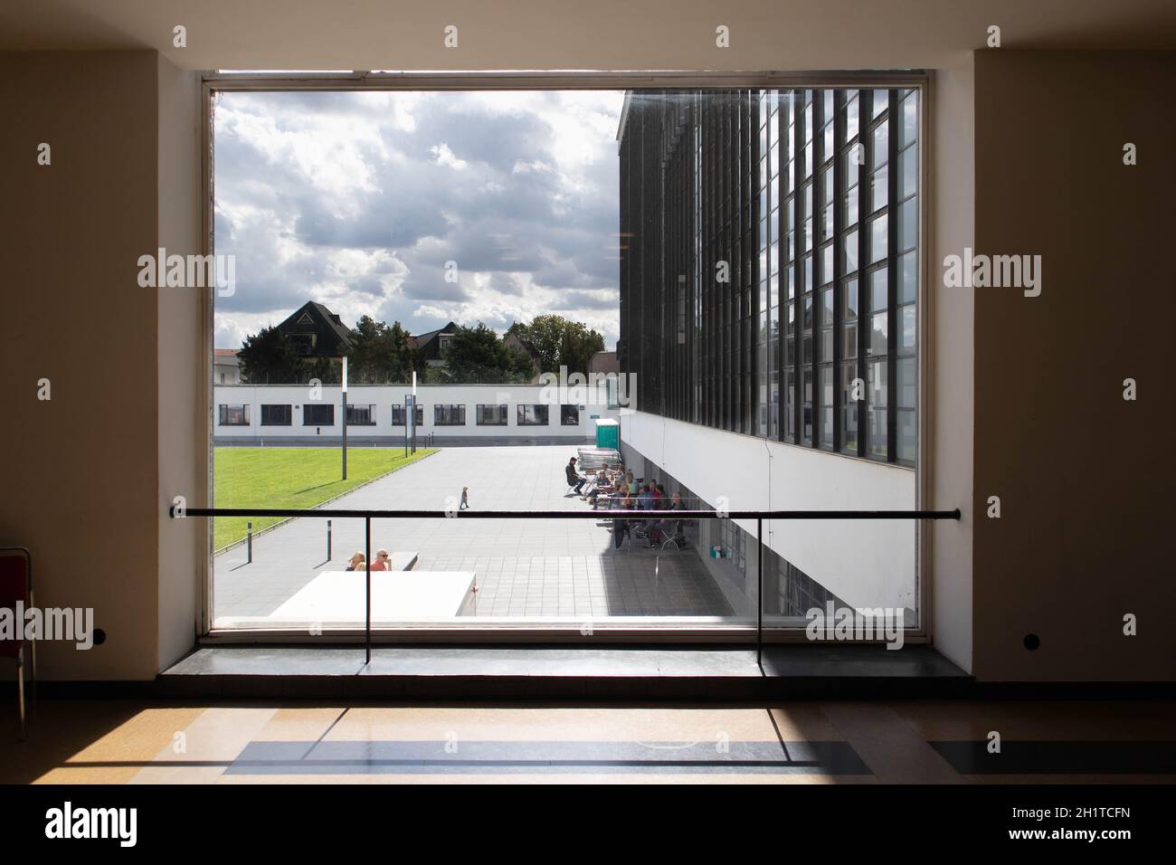 Bauhaus, erste Schule für Industriedesign. Dessau, Deutschland. Hochwertige Fotos Stockfoto