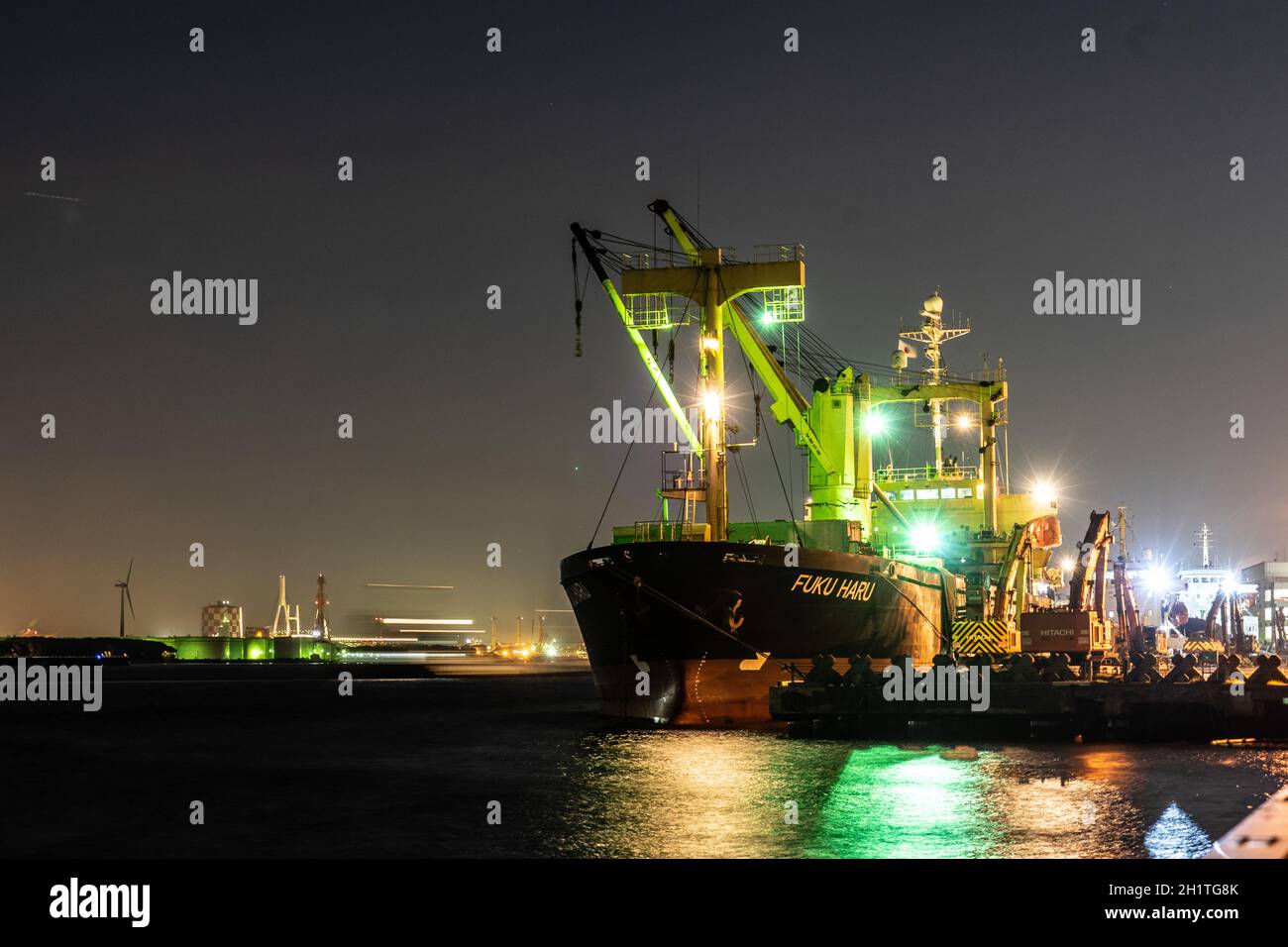 Bild der Arbeitsboote der Industriezone. Aufnahmeort: Kawasaki City, Präfektur Kanagawa Stockfoto