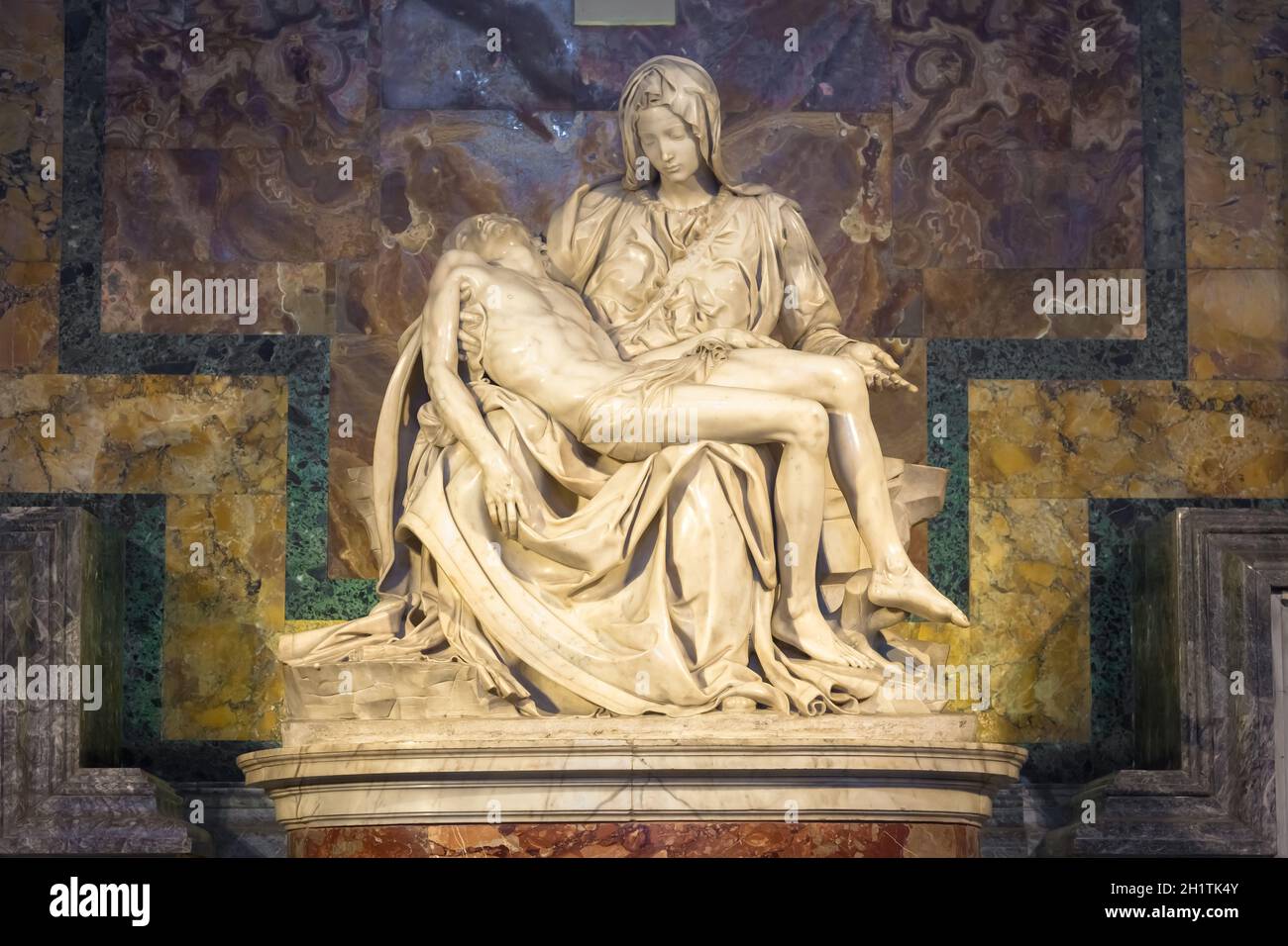 Rom, VATIKAN - 28. August 2018: Pietà di Michelangelo (Schade), 1498-1499, in der St. Peter Basilika in Rom Stockfoto