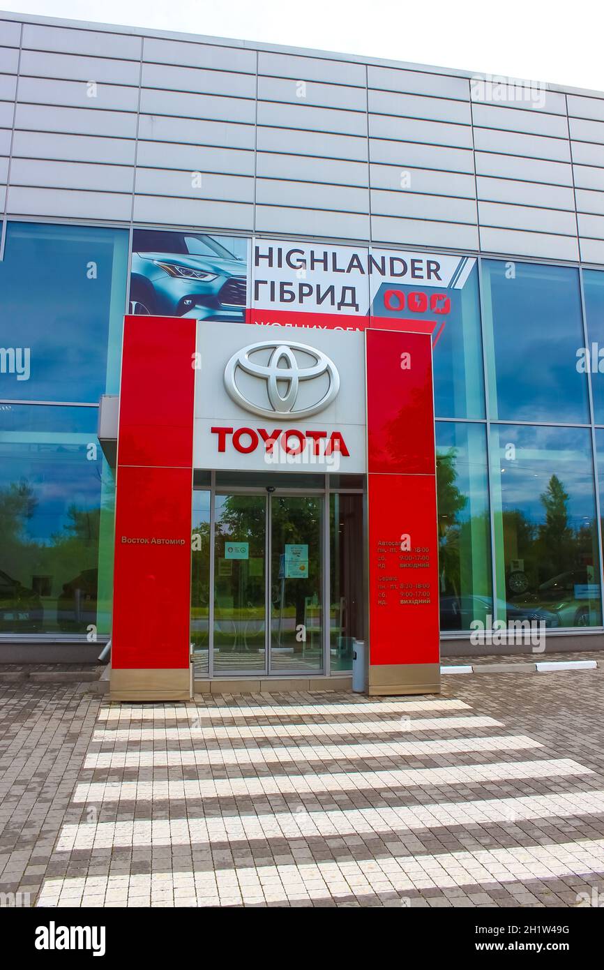 Kiew, Ukraine - 29. Juli 2020: Der Toyota Salon oder Shop in Kiew, Ukraine am 29. Juli 2020 Stockfoto