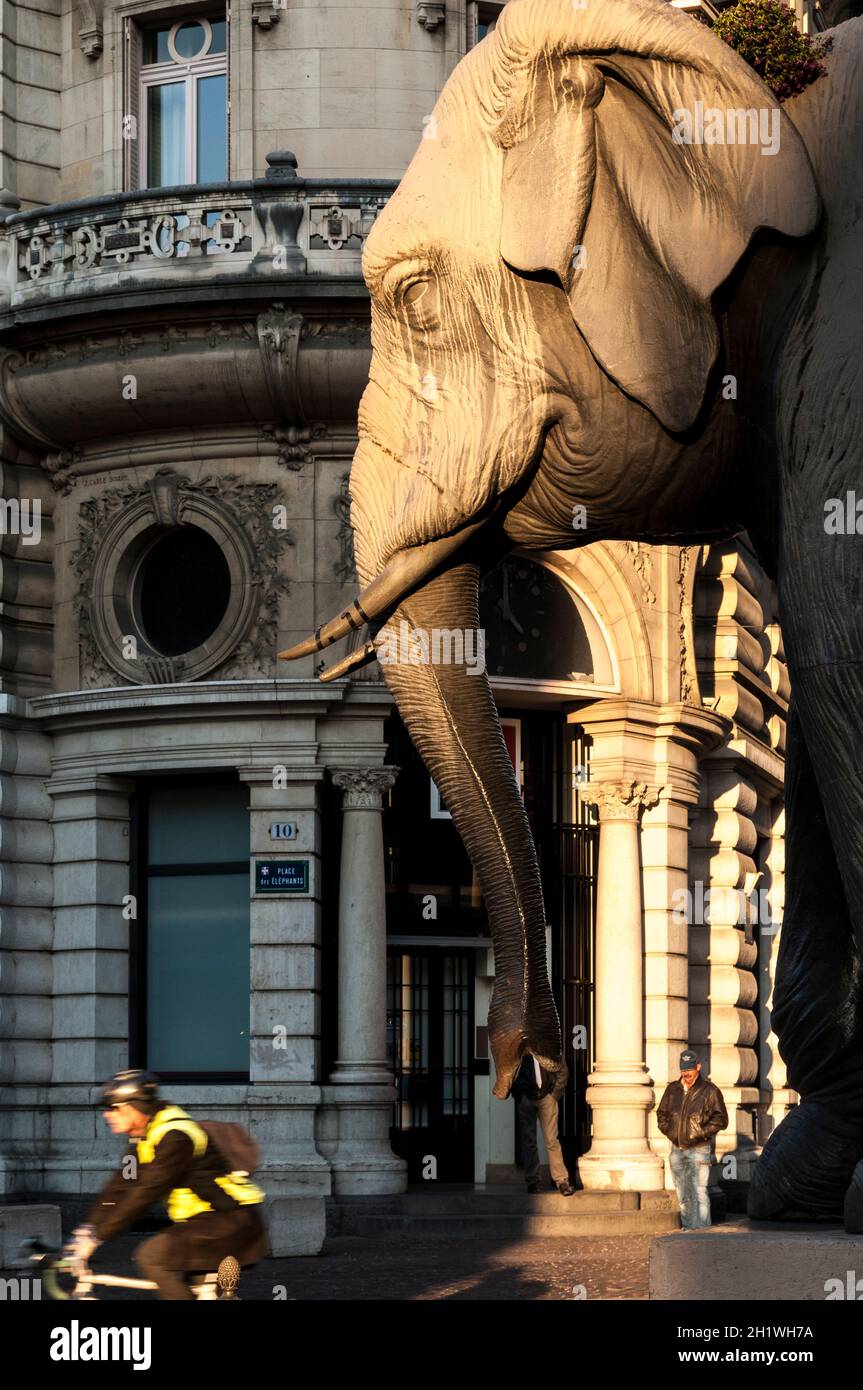 FRANKREICH. SAVOIE (73). CHAMBERY. FONTAINE DES ELEPHANTS, BAPTIZEE ' LES QUATRE-SANS-CUL ' PAR LES HABITANTS Stockfoto