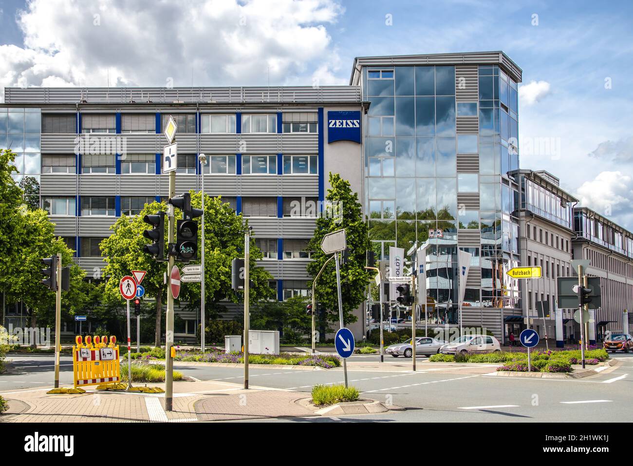 WETZLAR, DEUTSCHLAND 23.05.2021: ZEISS - Hensold - Optische Fabrik in Wetzlar, Deutschland Stockfoto