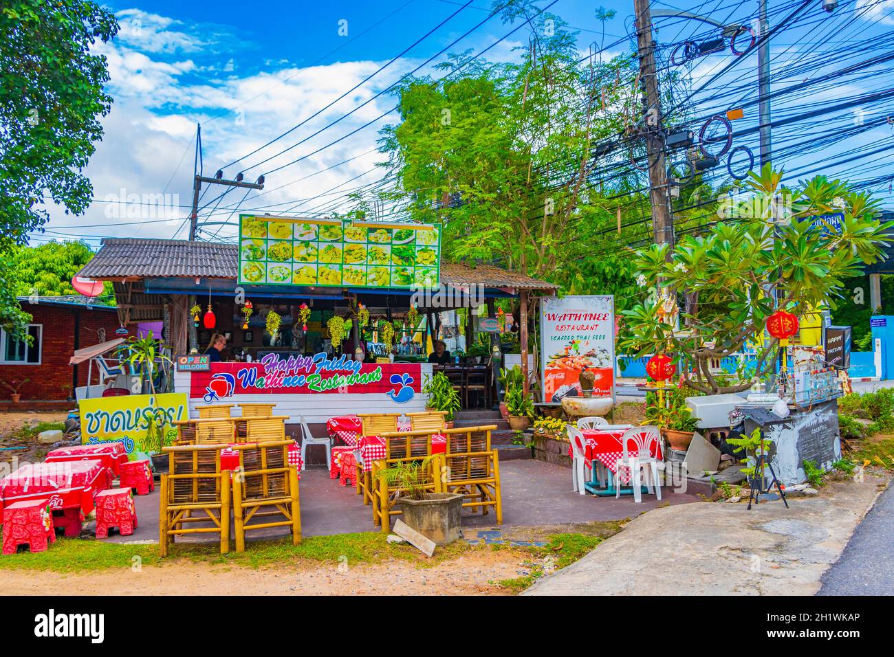 Surat Thani Thailand 25. Mai 2018 Wathinee typisches Thai Food Street Restaurant im Fishermans Village Bo Phut Koh Samui Insel Thailand. Stockfoto