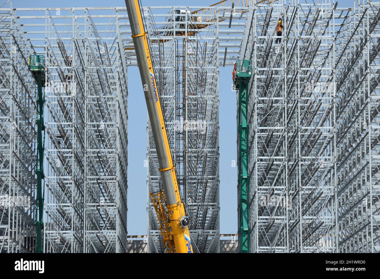 Einrichtung eines Hochregallagers in Waldneukirchen, Oberösterreich, Österreich, europa - Bau eines Hochregallagers in Waldneukirchen, Oberösterreich Stockfoto