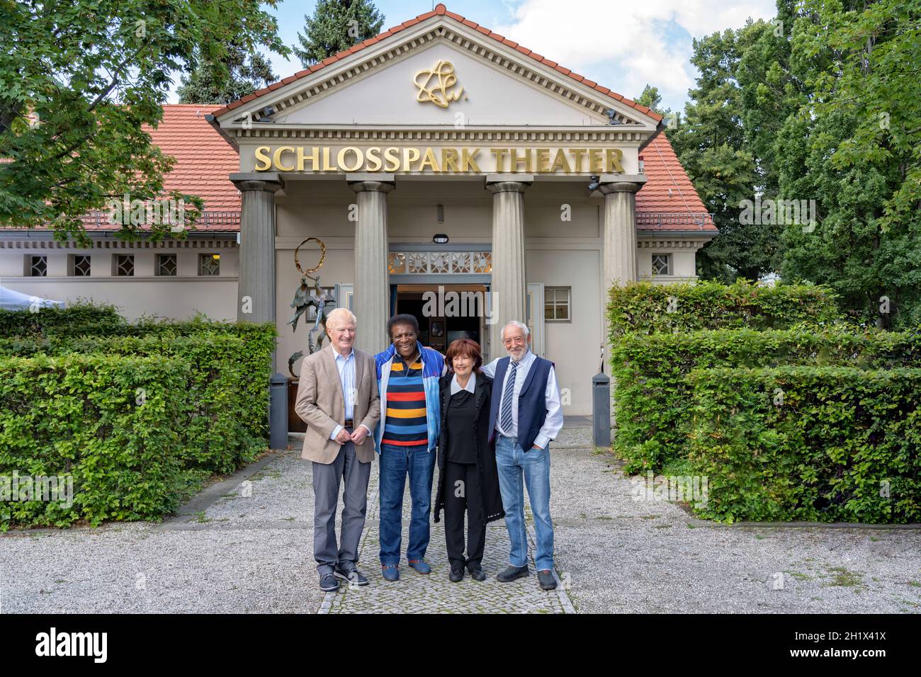 Peter Bause, Roberto Blanco, Brigitte Grothum, Dieter Hallervorden bei der Jahrespressekonferenz im Schlosspark Theater in Berlin. Stockfoto