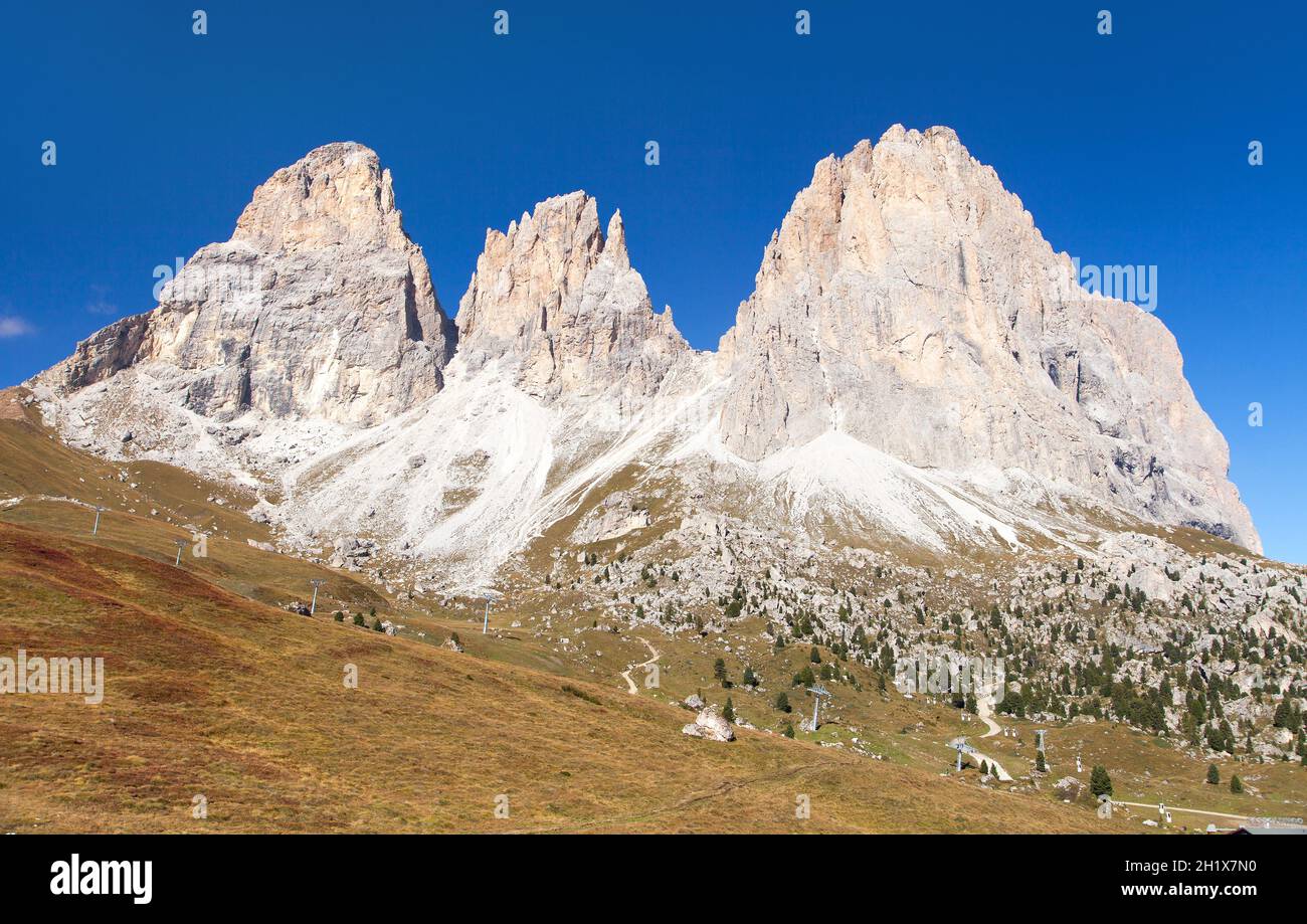 Blick auf den Sellajoch und die Langkofel, Plattkofel, Sassopiatto, Langkofel, Südtirol, Dolomiten Berge, Italien Stockfoto