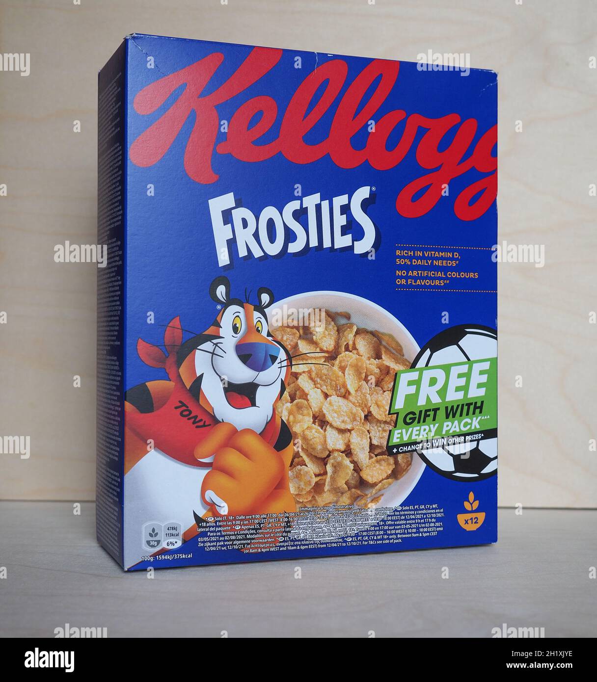 BATTLE CREEK, USA - CA. JULI 2021: Schachtel mit Kelloggs Fröschen Stockfoto