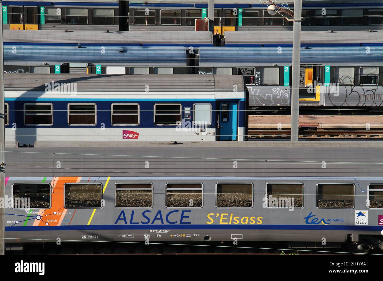 FRANKREICH.ALPES MARITIMES (06) SCHÖN. BAHNHOF, TER Stockfoto
