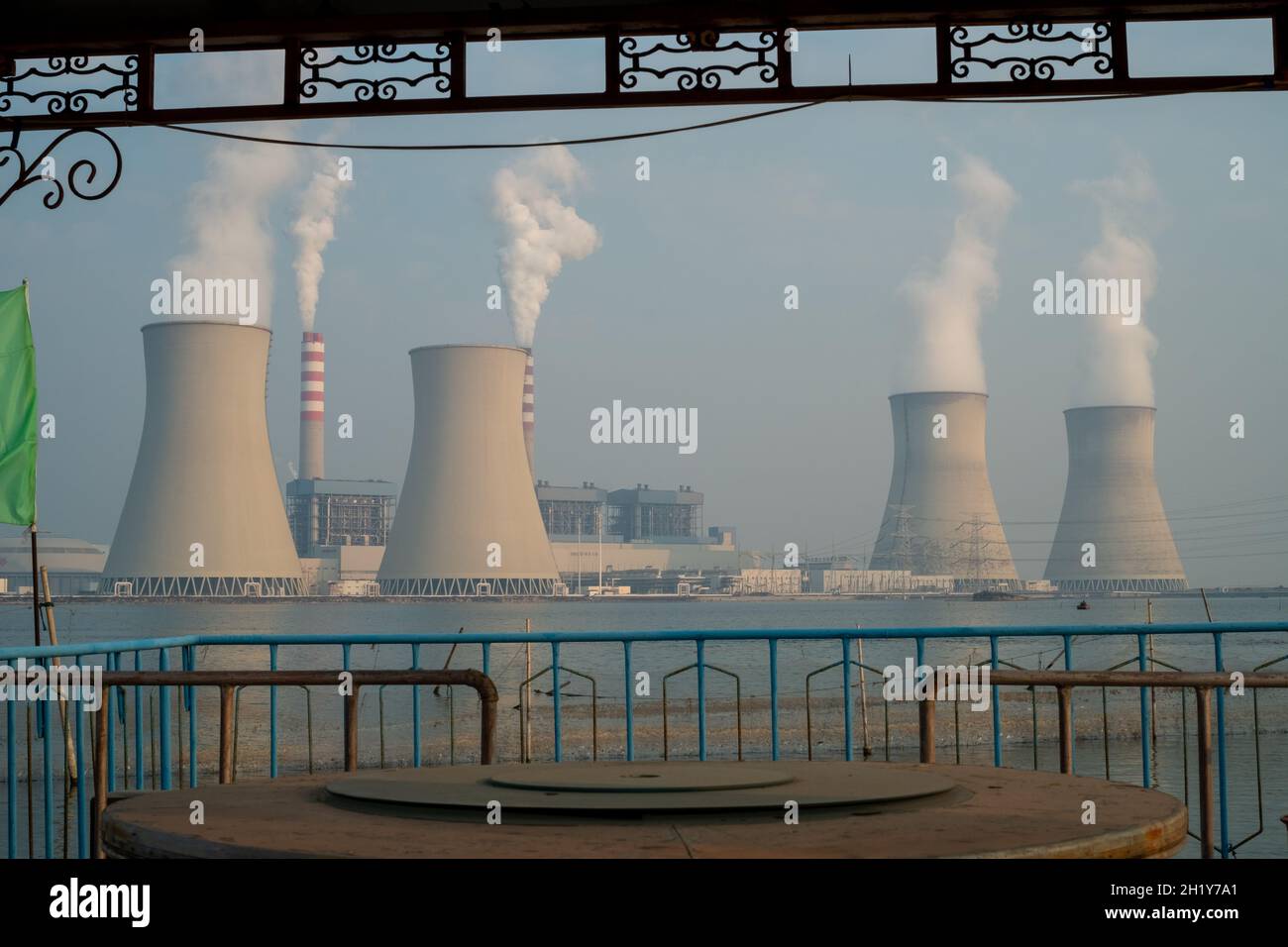 Kraftwerk in Tianjin, China. 19-Okt-2021 Stockfoto