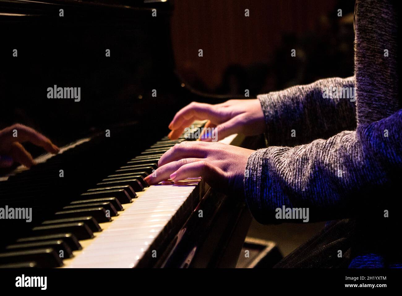 Pianistenhände Stockfoto