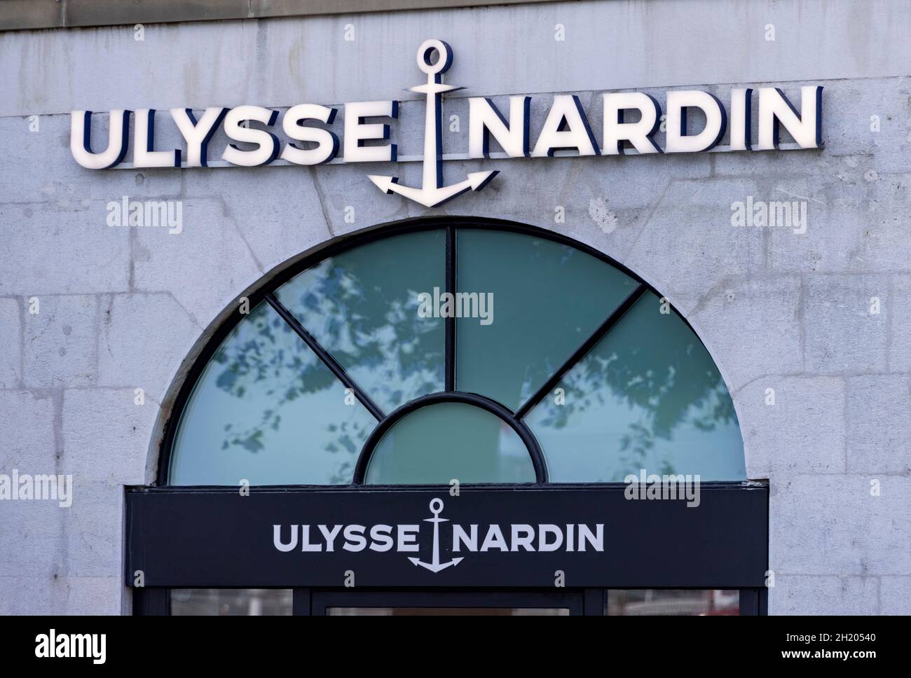Beschilderung auf dem Geschäft von Ulysse Nardin, Schweizer Luxusuhrmacherei, Genf, Schweiz Stockfoto