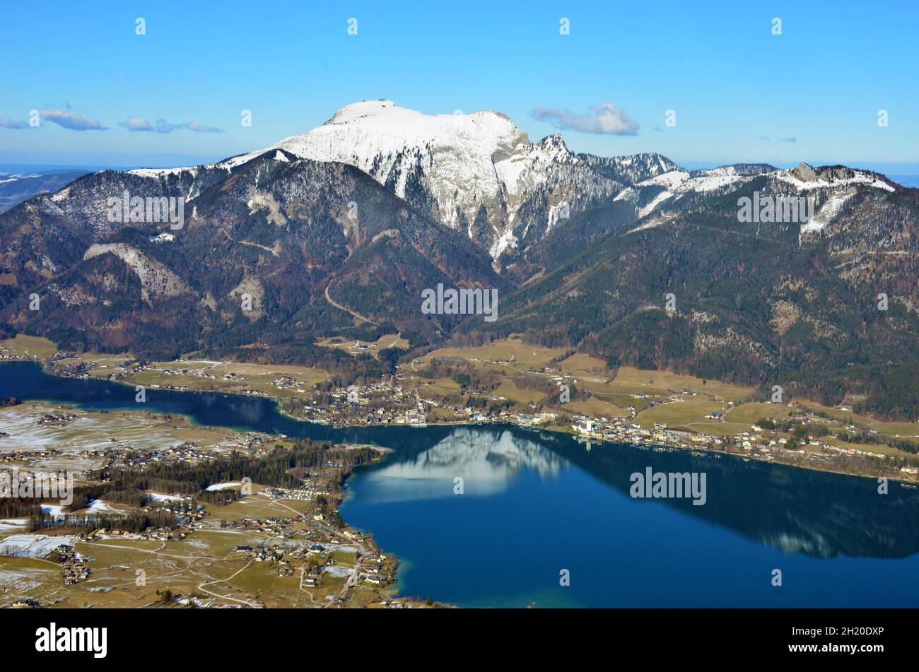 Blick von der Bleckwand auf den Wolfgangsee im Winter, Bezirk Gmunden, Salzkammergut, Oberösterreich, Österreich, Europa - Blick von der Bleckwand nach Stockfoto