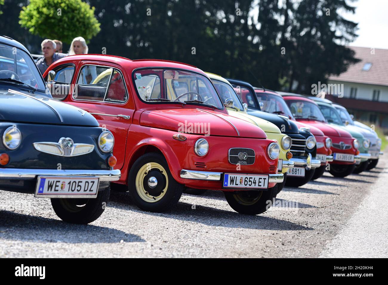 Jedes Jahr Anfang Juli treffen sich Liebhaber von Puch 500, Fiat 500 und Steyr-Fiat 500 in Vorchdorf (Oberösterreich) , um ihre alten Autos zu präsent Stockfoto