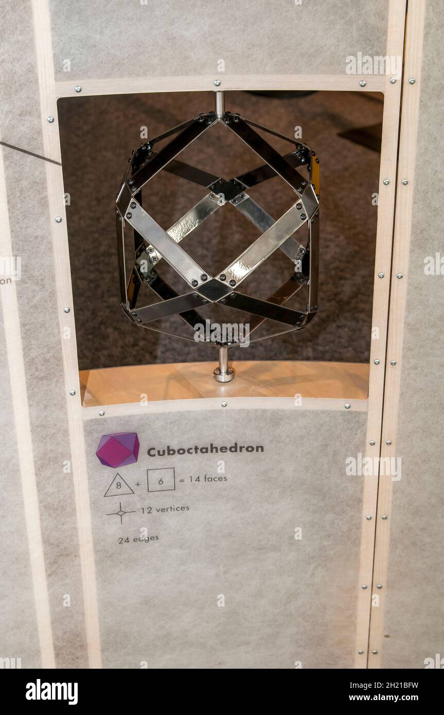 Cuboctahedron Fotos und Bildmaterial in hoher Auflösung Alamy